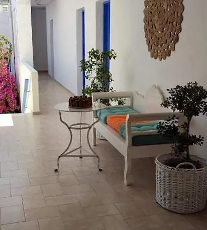 Dioni Hotel Kamari (Santorini)
