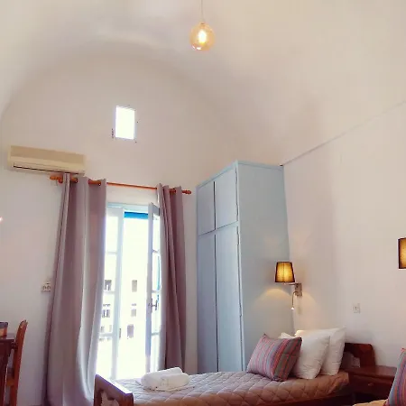 Dioni Hotel Kamari (Santorini)