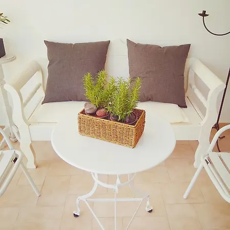 Hotel Dioni Kamari (Santorini)