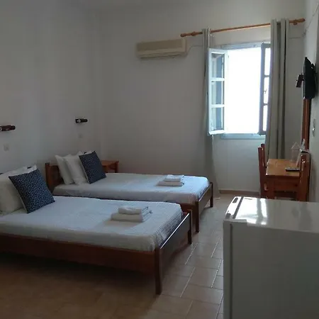 Dioni Hotel Kamari (Santorini)
