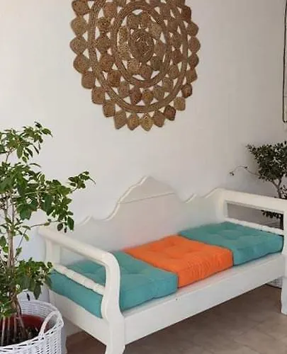 Dioni Kamari (Santorini)