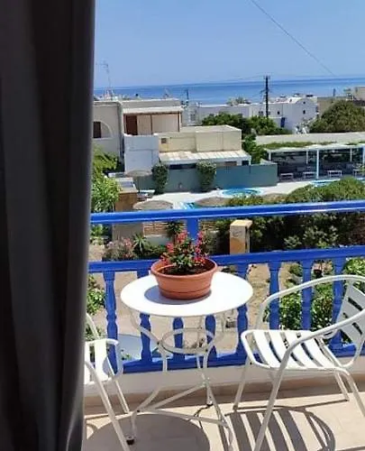 Dioni Kamari (Santorini)