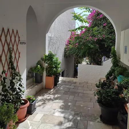 Dioni Hotel Kamári